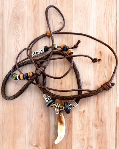 „Vlčí Zub“ – Náhrdelník Síly s Možností Personalizace Gravírováním jako Dárek