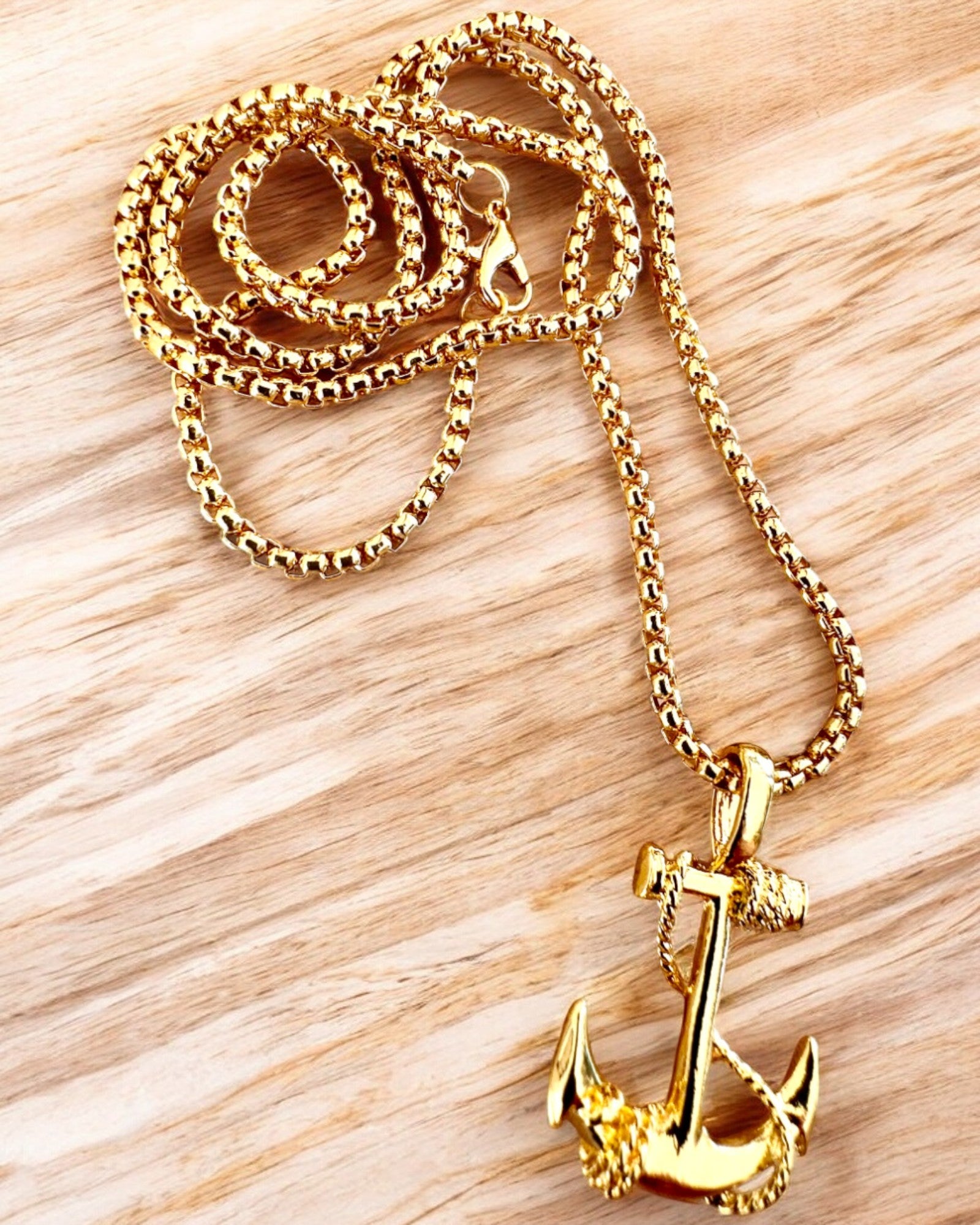 "Kotwica Determinacji - Amulet Morski", náhrdelník, možnost personalizace gravírováním jako dárek, 3 varianty na výběr