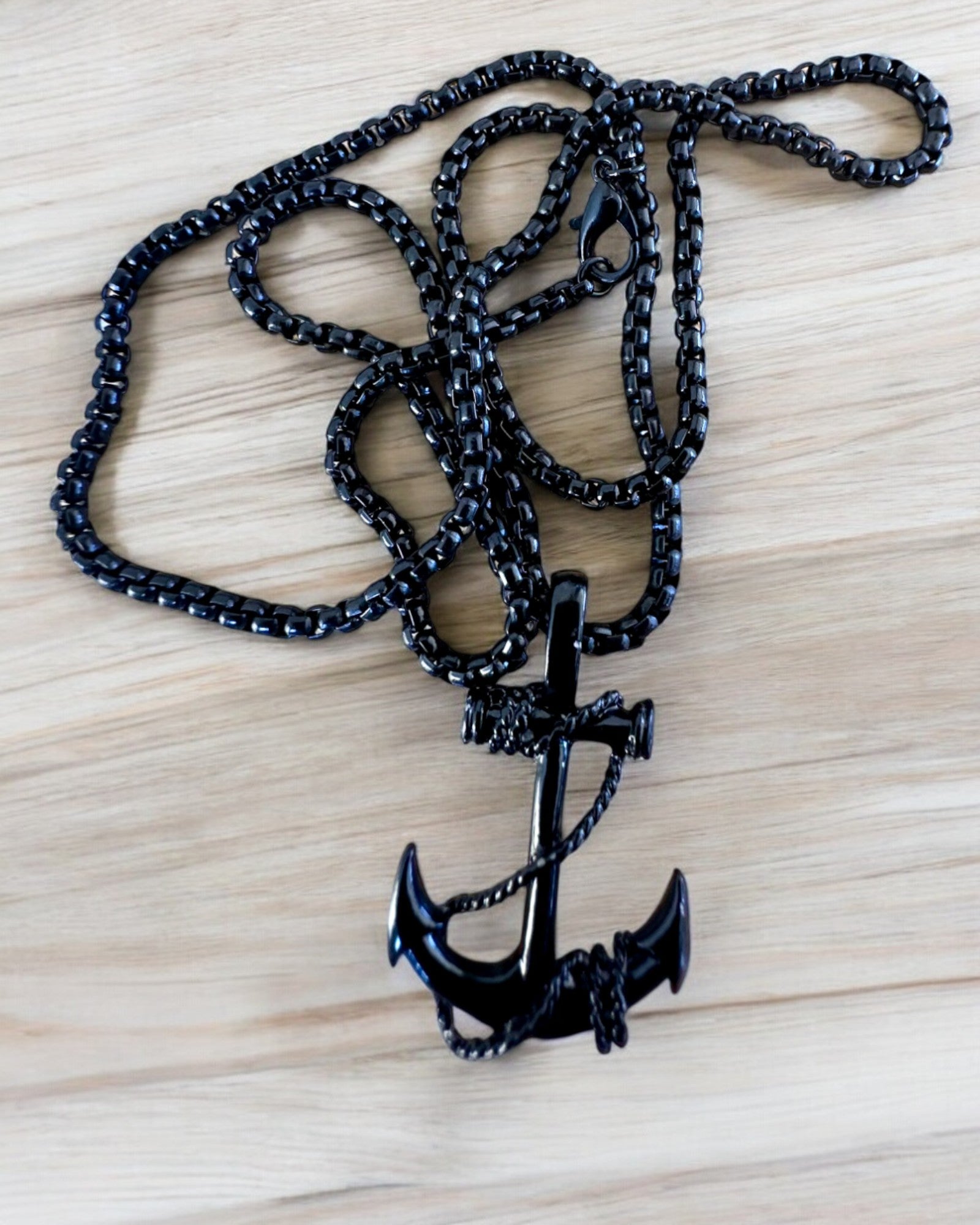 "Kotwica Determinacji - Amulet Morski", náhrdelník, možnost personalizace gravírováním jako dárek, 3 varianty na výběr