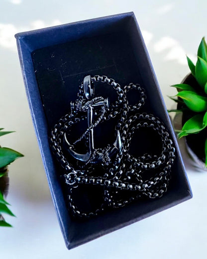 "Kotwica Determinacji - Amulet Morski", náhrdelník, možnost personalizace gravírováním jako dárek, 3 varianty na výběr