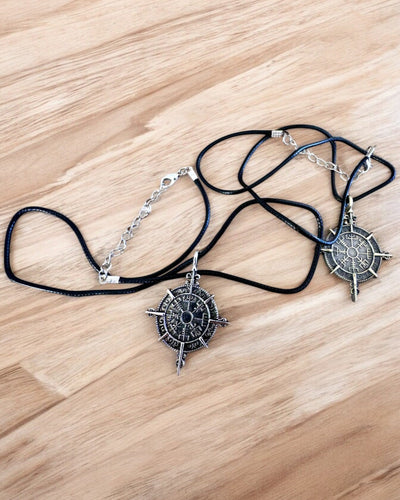 Amulet Northern Warrior - Viking Compass, personalization option with engraving for a gift, 2 variants to choose from