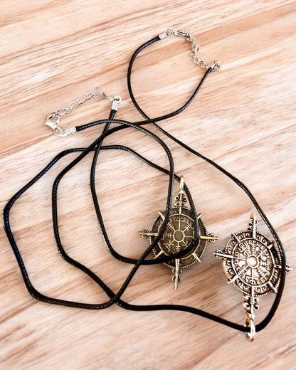 Amulet "Wojownik Północy" - Kompas Vikinga, mogućnost personalizacije gravurom za poklon, 2 varijante na izbor