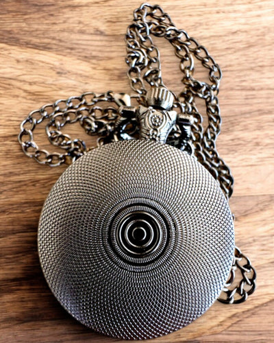 Kabatas pulkstenis "Róża Mroku" - nerūsējošais tērauds, ar gravēšanas iespēju dāvanai