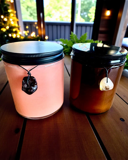 Соєва інтенційна свічка 250 мл з натуральним каменем – оберіть свою енергію: цитрин або гранат, персоналізація гравіюванням для подарунка