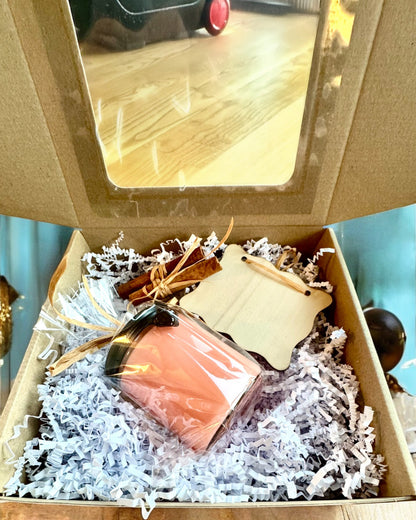 Соєва інтенційна свічка 250 мл з натуральним каменем – оберіть свою енергію: цитрин або гранат, персоналізація гравіюванням для подарунка