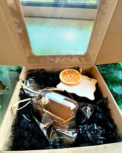 Соєва інтенційна свічка 250 мл з натуральним каменем – оберіть свою енергію: цитрин або гранат, персоналізація гравіюванням для подарунка