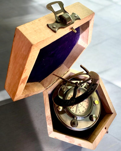 Captain's Compass "Explorer 2" - personalization option with engraving for a gift, 2 color variants to choose from