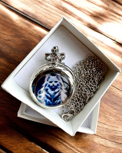 Ceas de buzunar „Pisica Stelară” cu posibilitate de gravare, 2 variante de culoare disponibile