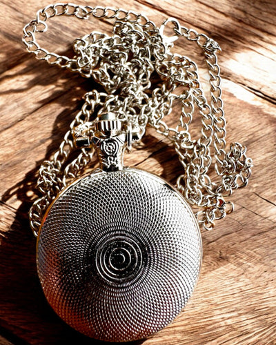 Ceas de buzunar „Pisica Stelară” cu posibilitate de gravare, 2 variante de culoare disponibile