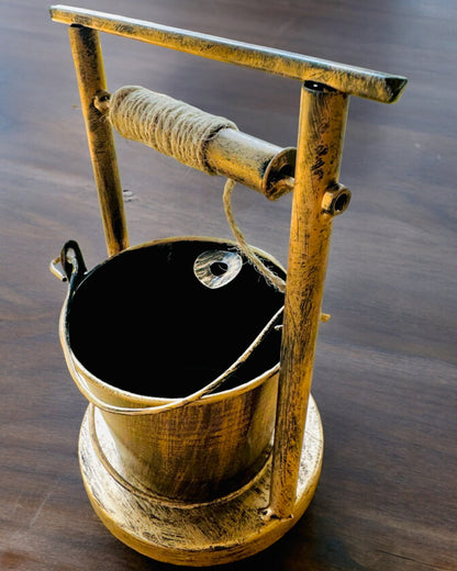 Stilinga metalinė peleninė „Rustic Charm“ 19-23 cm aukščio, 8 variantai pasirinkimui, graviravimas pagal pageidavimą