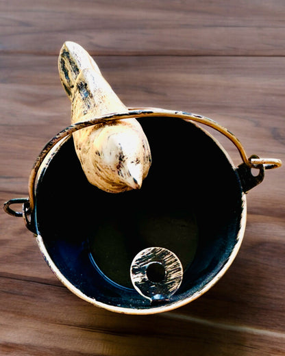Stilinga metalinė peleninė „Rustic Charm“ 19-23 cm aukščio, 8 variantai pasirinkimui, graviravimas pagal pageidavimą