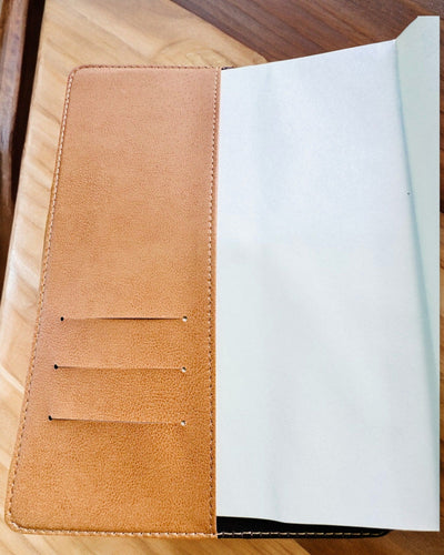 Ekskluzīvs Ādas Piezīmju Bloks "Sekretnik" A5 ar Ciparu Slēdzeni - personalizācija ar gravējumu