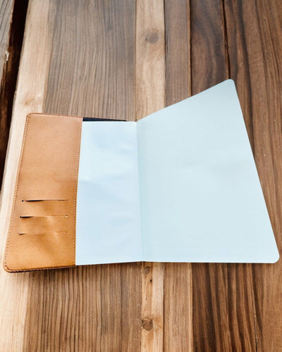 Ekskluzīvs Ādas Piezīmju Bloks "Sekretnik" A5 ar Ciparu Slēdzeni - personalizācija ar gravējumu