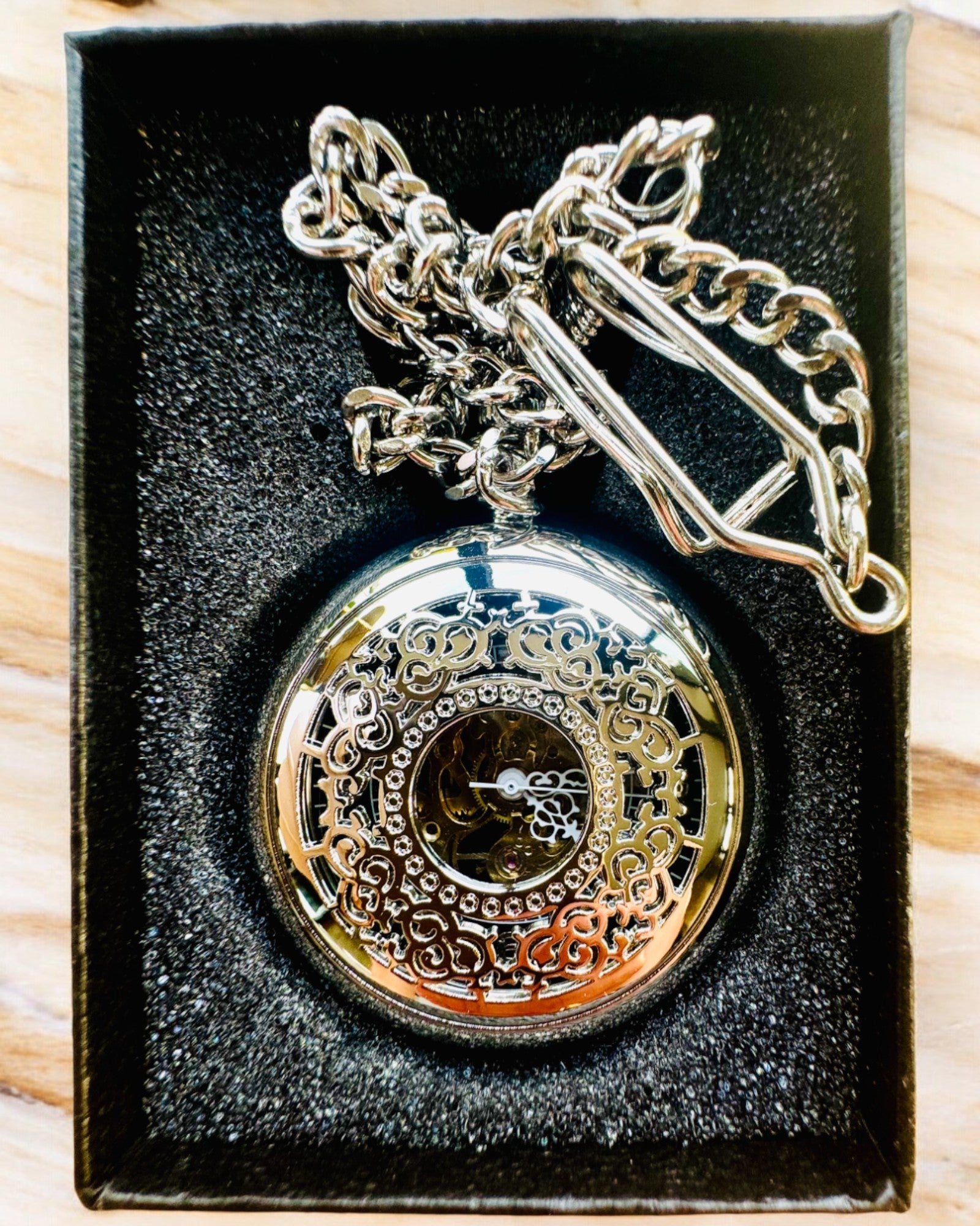Ceas de buzunar „Eterna Elegancja”, cadou personalizat, gravură. Culoare argintie