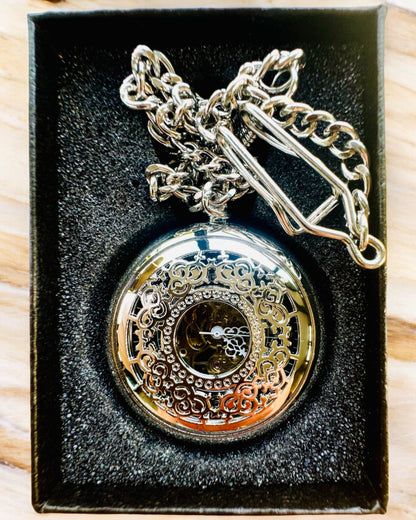 Kabatas pulkstenis "Eterna Elegance", personalizēta dāvana, gravēšana. Sudraba krāsa
