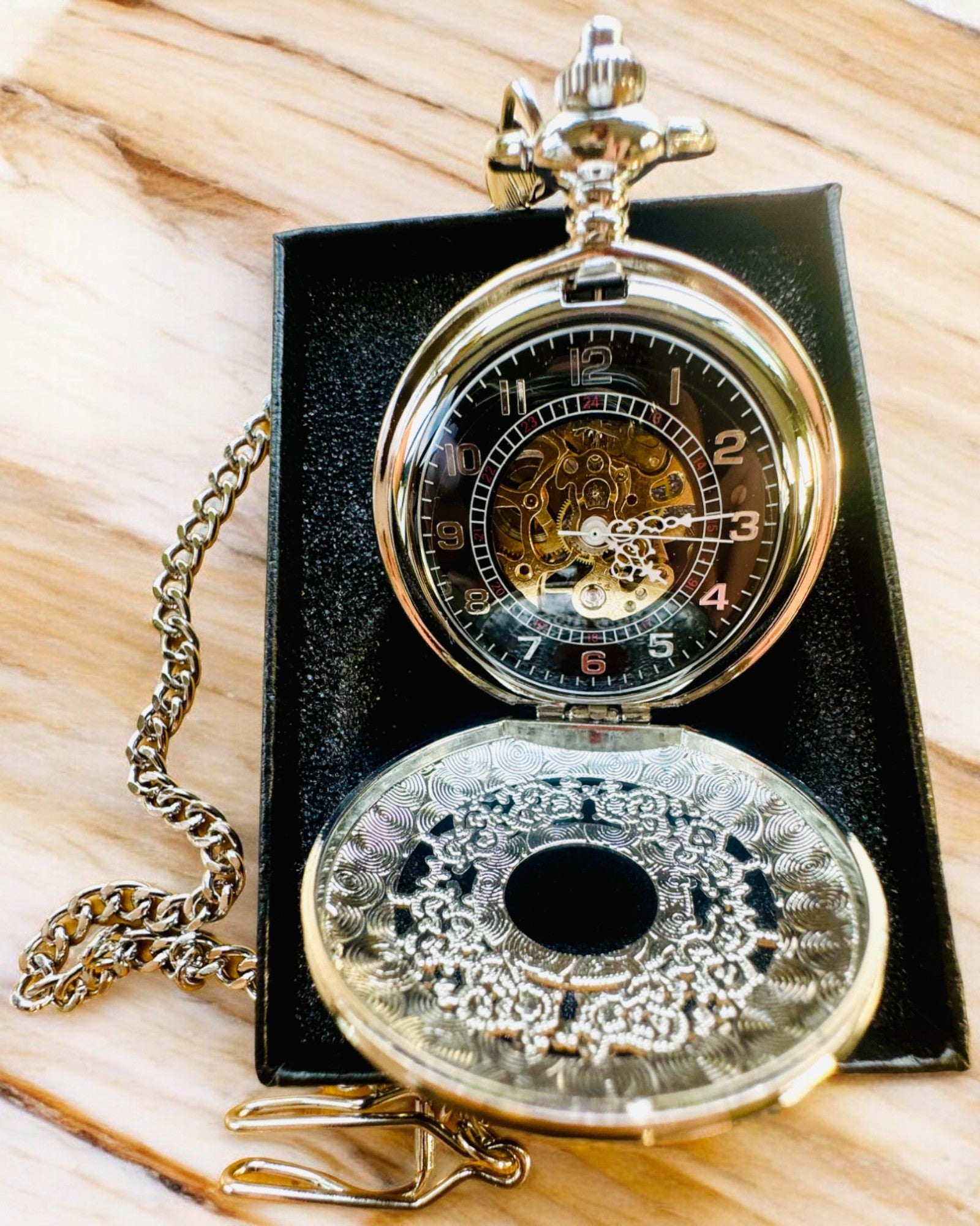 Ceas de buzunar „Eterna Elegancja”, cadou personalizat, gravură. Culoare argintie