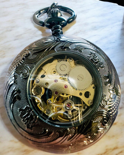 Reloj de Bolsillo "Equus Tempus" - Negro con Motivo de Caballo, posibilidad de personalización con grabado - esfera negra