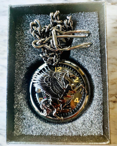 Reloj de Bolsillo "Equus Tempus" - Negro con Motivo de Caballo, posibilidad de personalización con grabado - esfera negra