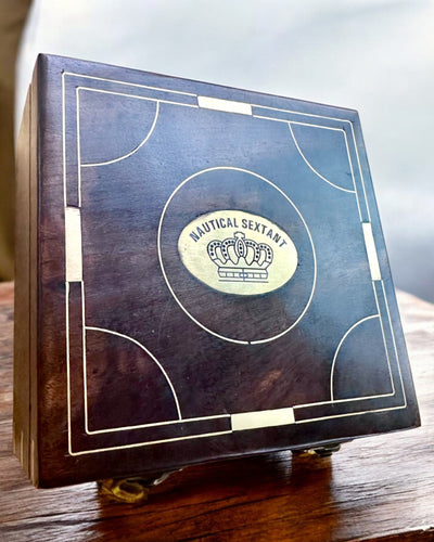 Grande Caixa de Madeira para Sextante ou Bússola Premium "Mariner's Legacy" com Possibilidade de Gravação
