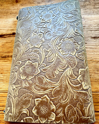 Prabangus Retro Užrašų Knygelė su Odiniu Viršeliu - "Vintage Elegance", 480 puslapių, galimybė personalizuoti graviravimu