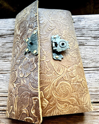 Prabangus Retro Užrašų Knygelė su Odiniu Viršeliu - "Vintage Elegance", 480 puslapių, galimybė personalizuoti graviravimu