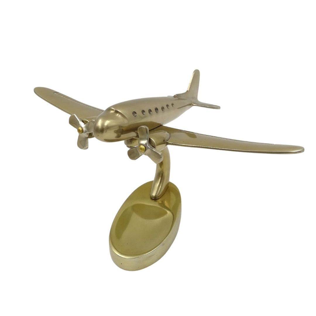 Large metal model of a twin-engine aircraft – 90549