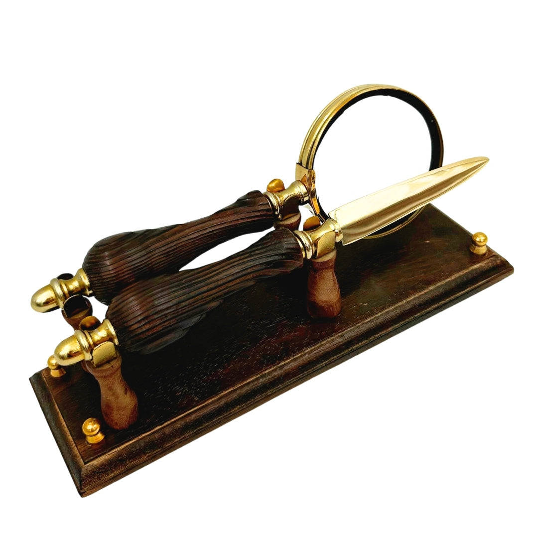 Conjunto de escritório retro estiloso com gravação