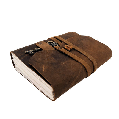 Kožený zápisník Retro s klíčkem a páskem 200 stran 18 x 13 cm - AH02