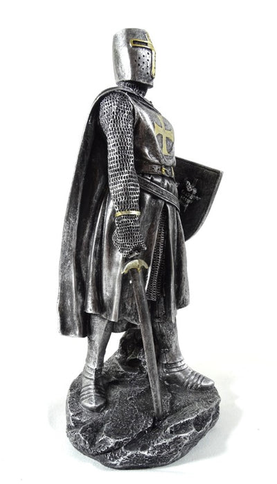 Figura de caballero cruzado de 30 cm con grabado