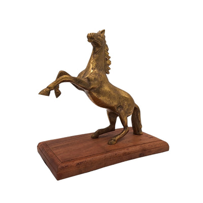 Kůň - hliníková figurka na dřevěném podstavci - NI9537
