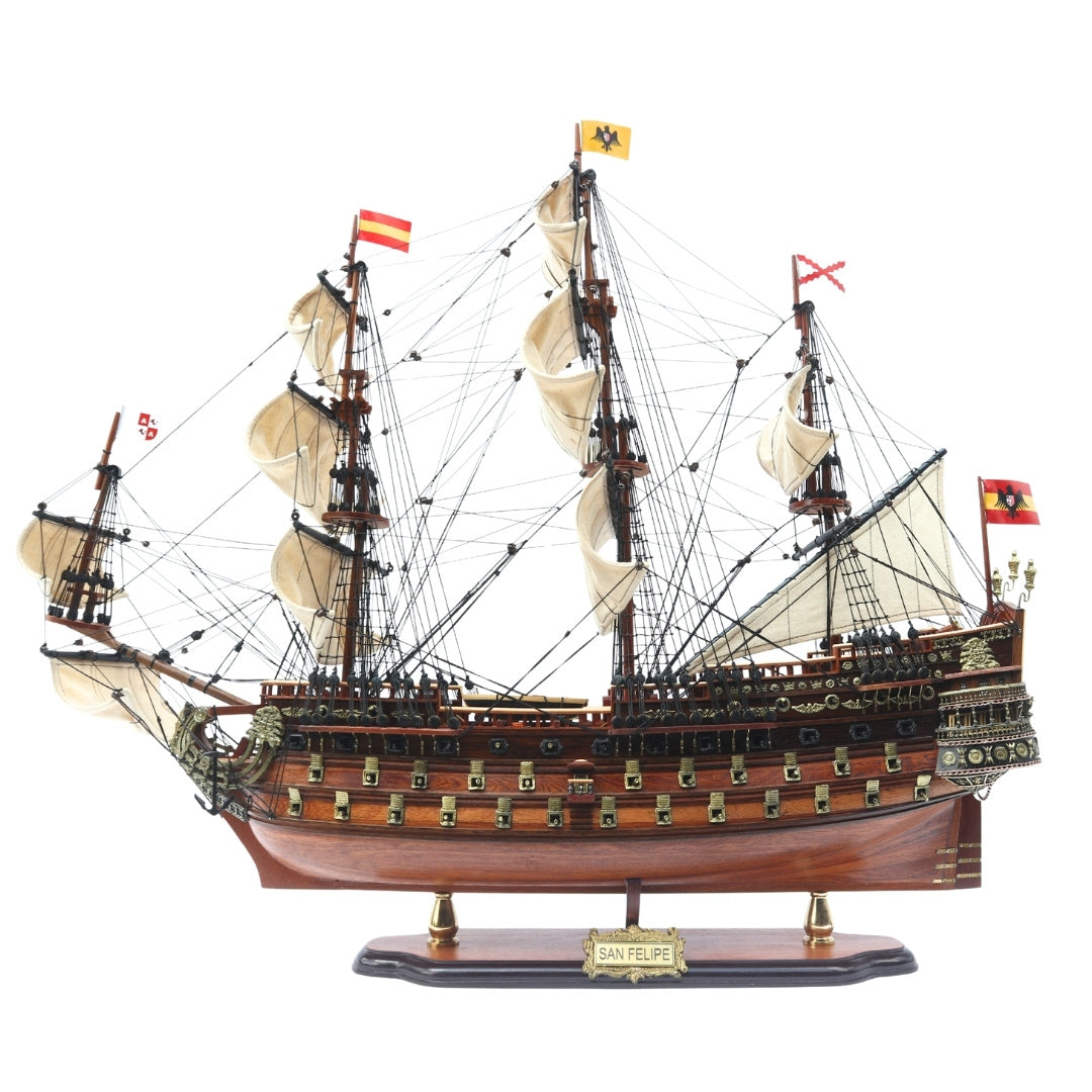 Model plachetnice San Felipe 80cm s možností personalizace gravírováním