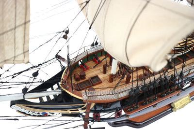 Model mare exclusiv al velierului USS Constitution 100cm, cu posibilitate de personalizare prin gravură