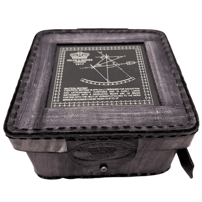 Mosazný sextant v koženém pouzdře – ST003