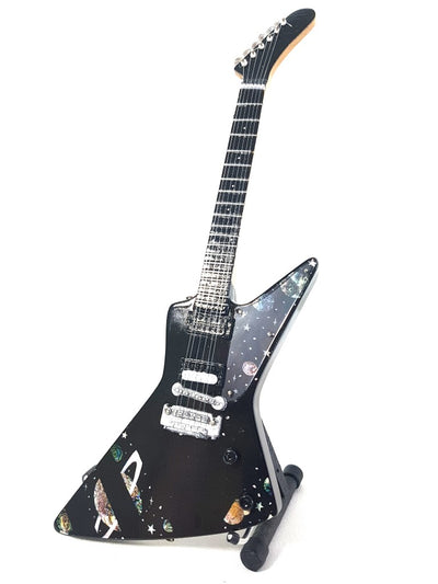 Mini kytara ve stylu Scorpions Matthias Jabs MGT-7818