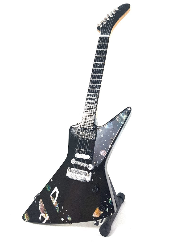 Mini kytara ve stylu Scorpions Matthias Jabs MGT-7818