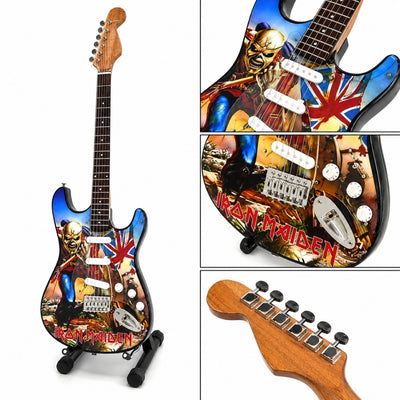 Mini guitarra decorativa Iron Maiden «The Trooper» de caoba - Adorno hecho a mano para fans de la música