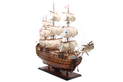 Exclusive model of the HMS Victory sailing ship VIC80R