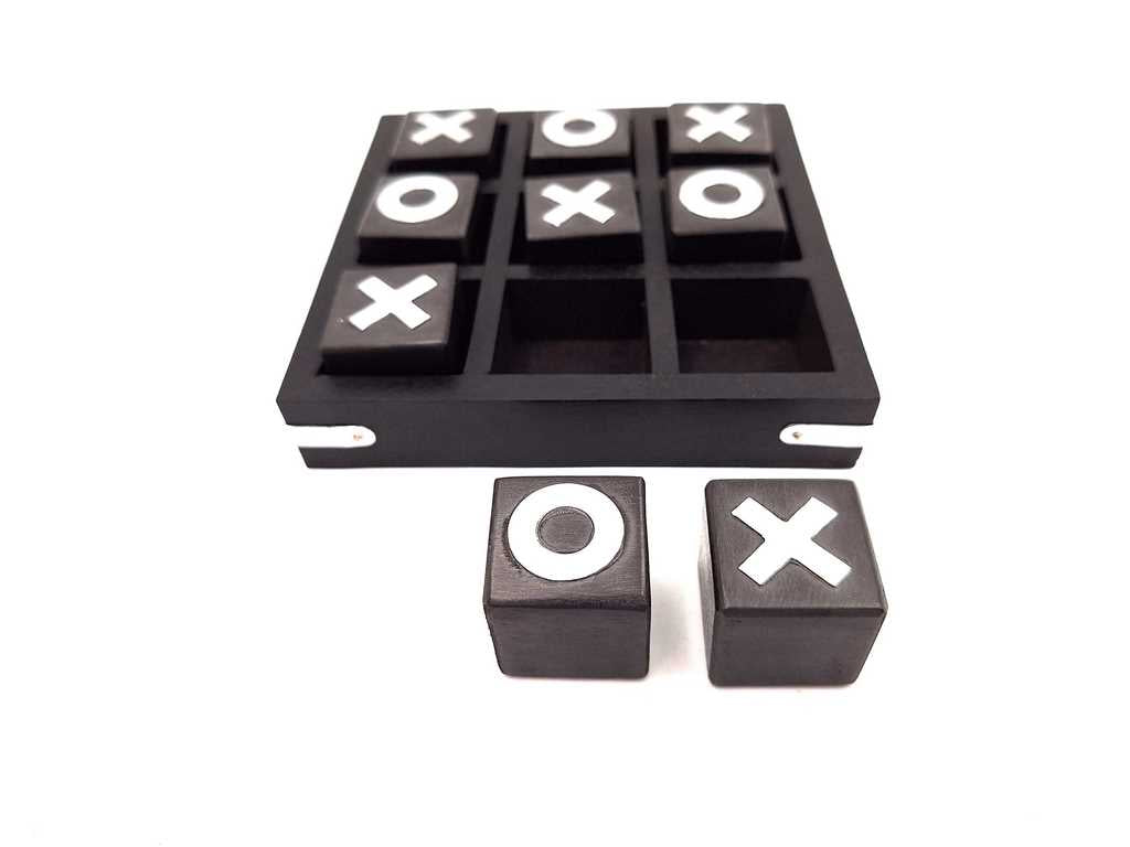 Game - Tic-Tac-Toe - 13 x 13 cm - G1078