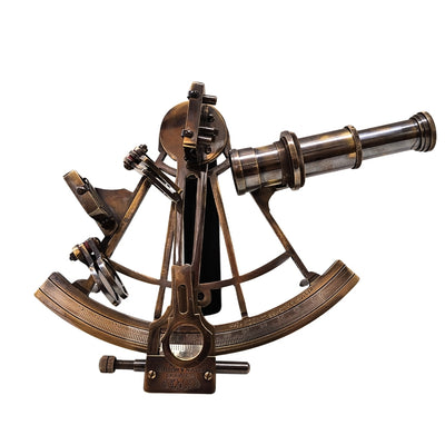 Sextant din alamă în cutie de lemn – replică - NC1517