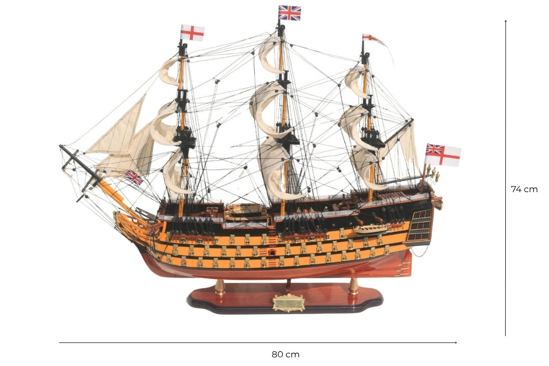 Sestavený model plachetnice HMS Victory 80cm s možností personalizace gravírováním - exkluzivní dekorace jako dárek, ručně vyrobená z exotického dřeva, vysoká kvalita a pečlivé zpracování detailů
