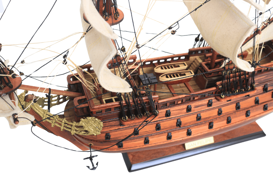 Modelo exclusivo de velero del barco San Felipe - SF4, con posibilidad de personalización mediante grabado