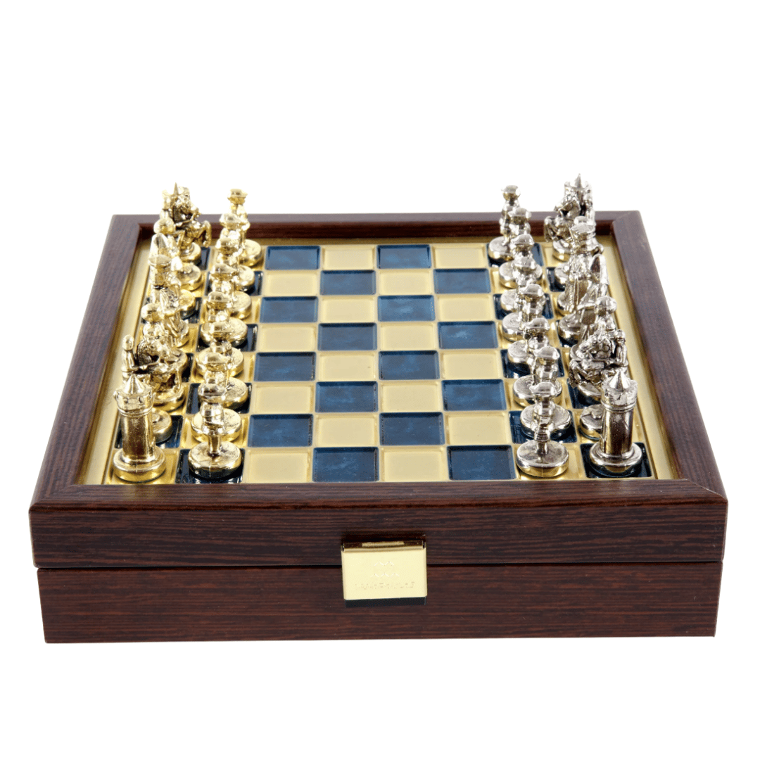 Elegantiškos aukščiausios kokybės žalvarinės šachmatų figūros „Bizantija“, 20x20 cm, su personalizuotu graviravimu - ideali dovana šachmatininkui ir istorijos mėgėjui - rankų darbo figūros, padengtos auksu ir sidabru
