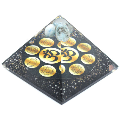 Pirámide de orgonita Midnight Om Chakra