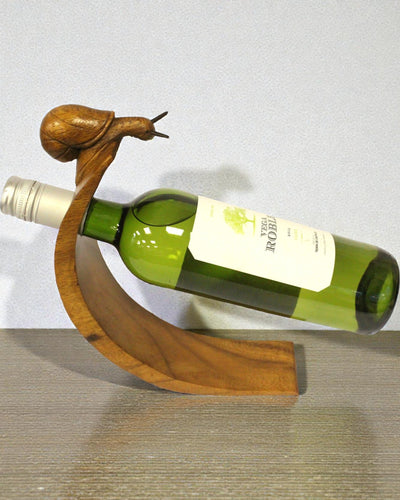 Sommelier’s Snail – Hand-Carved Balancing Wine Bottle Holder Made of Suar Wood