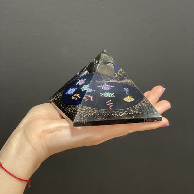 Orgonito piramidė Midnight Reiki