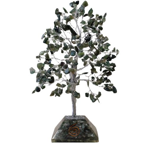 Árbol mágico con piedras de ágata musgosa sobre base de orgonita