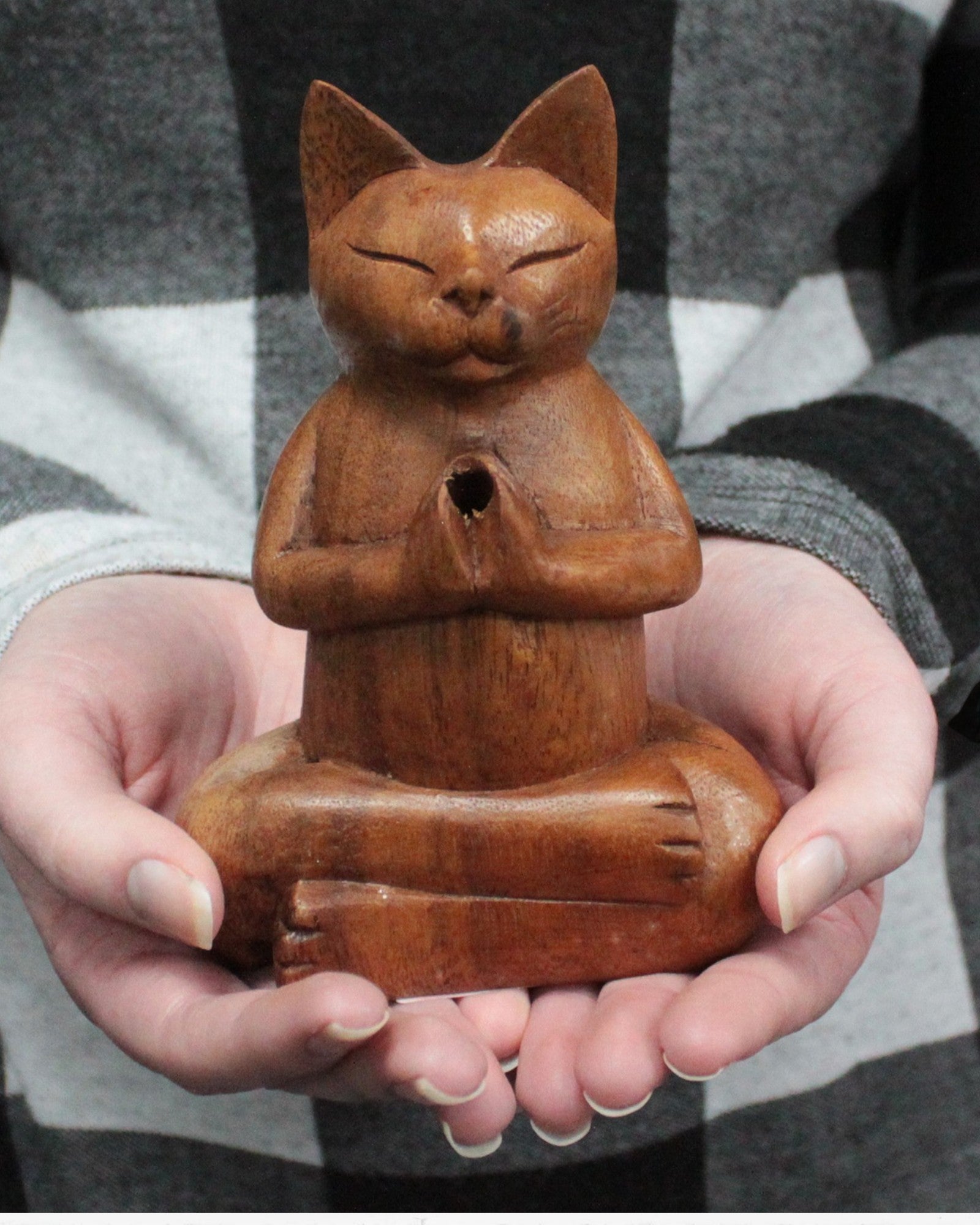 ZenCat Armonie – 10 cm, Pisică yoghină din lemn pentru bețișoare de tămâie