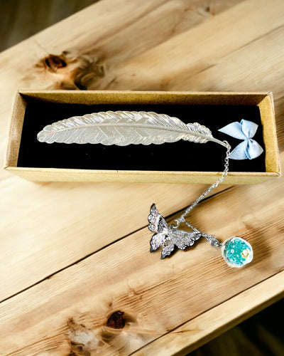 Creative Retro Style Bookmark with Feather and Butterfly Motif – Elegant Promotional Gift, Silver/Blue Color