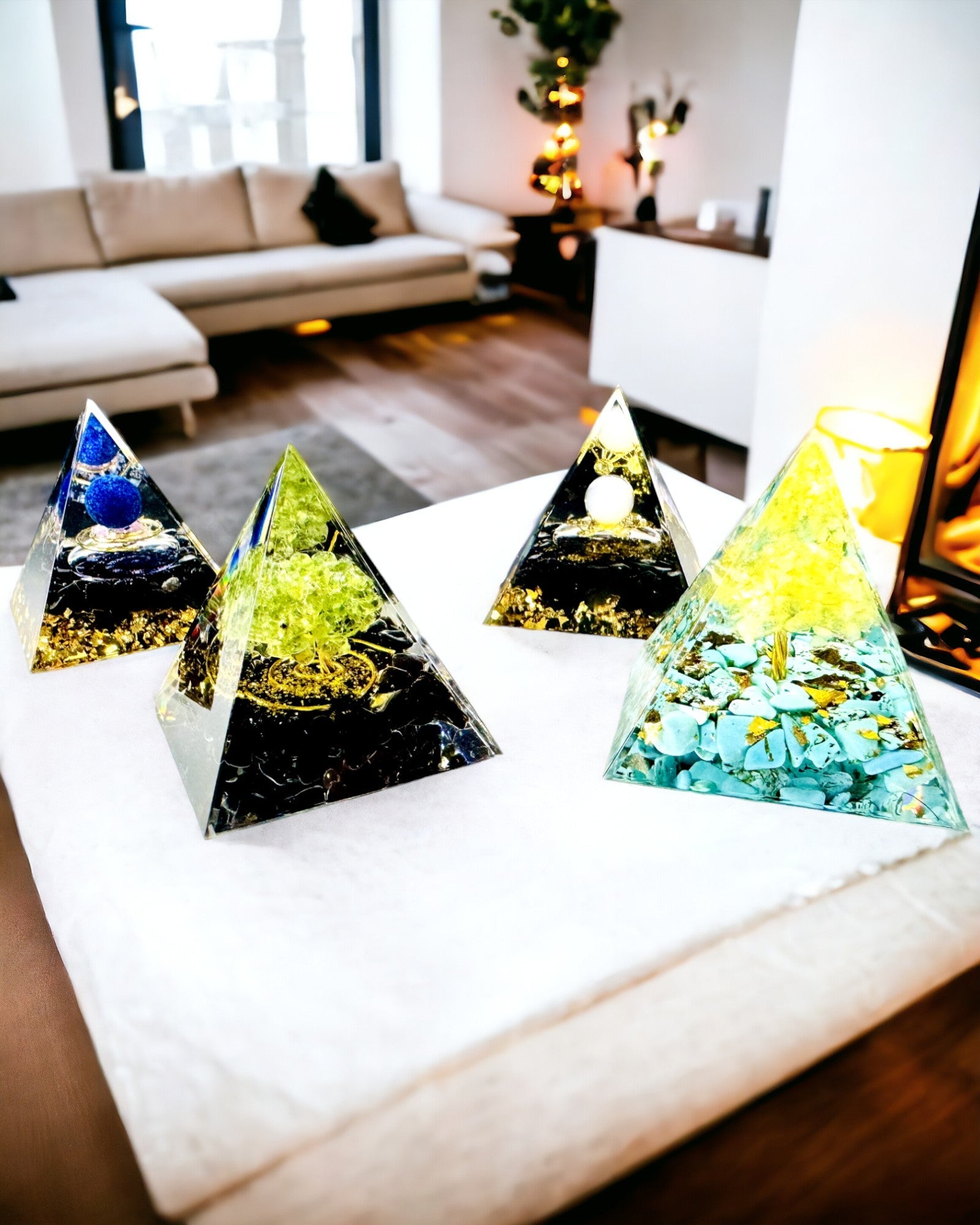 Pirâmide de Orgonite com Citrino e Turquesa – Gerador de Energia Chakra, Ferramenta de Reiki, Decoração para Meditação