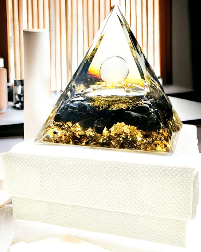 Pirâmide de Orgonite com Obsidiana – Gerador de Energia Chakra, Ferramenta de Meditação Reiki com Pedra Natural